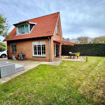 Uniek Huis Onderaan De Duinen -Veel Privacy- Eigen Parkeerplaats Domburg Eksteriør billede